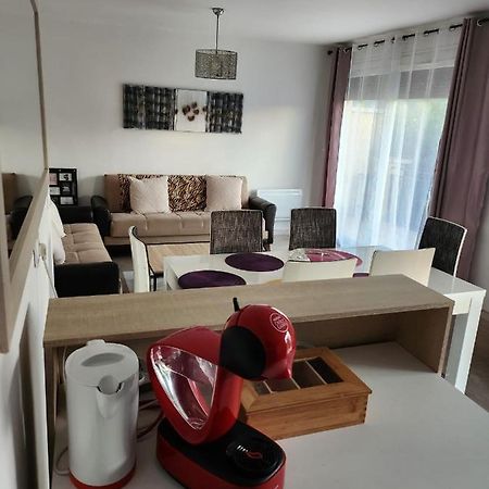 Flat Apartment Genay  ภายนอก รูปภาพ