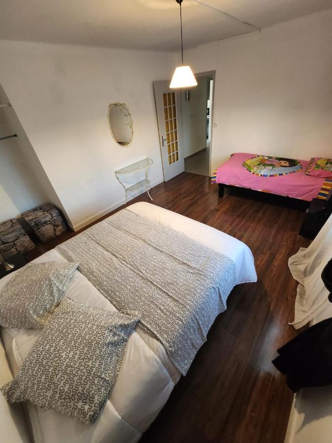 Flat Apartment Genay  ภายนอก รูปภาพ